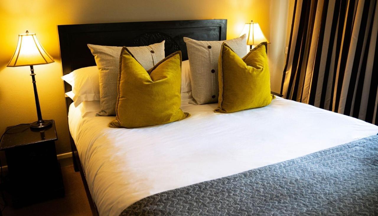 Elephant Hotel Pangbourne Eksteriør billede