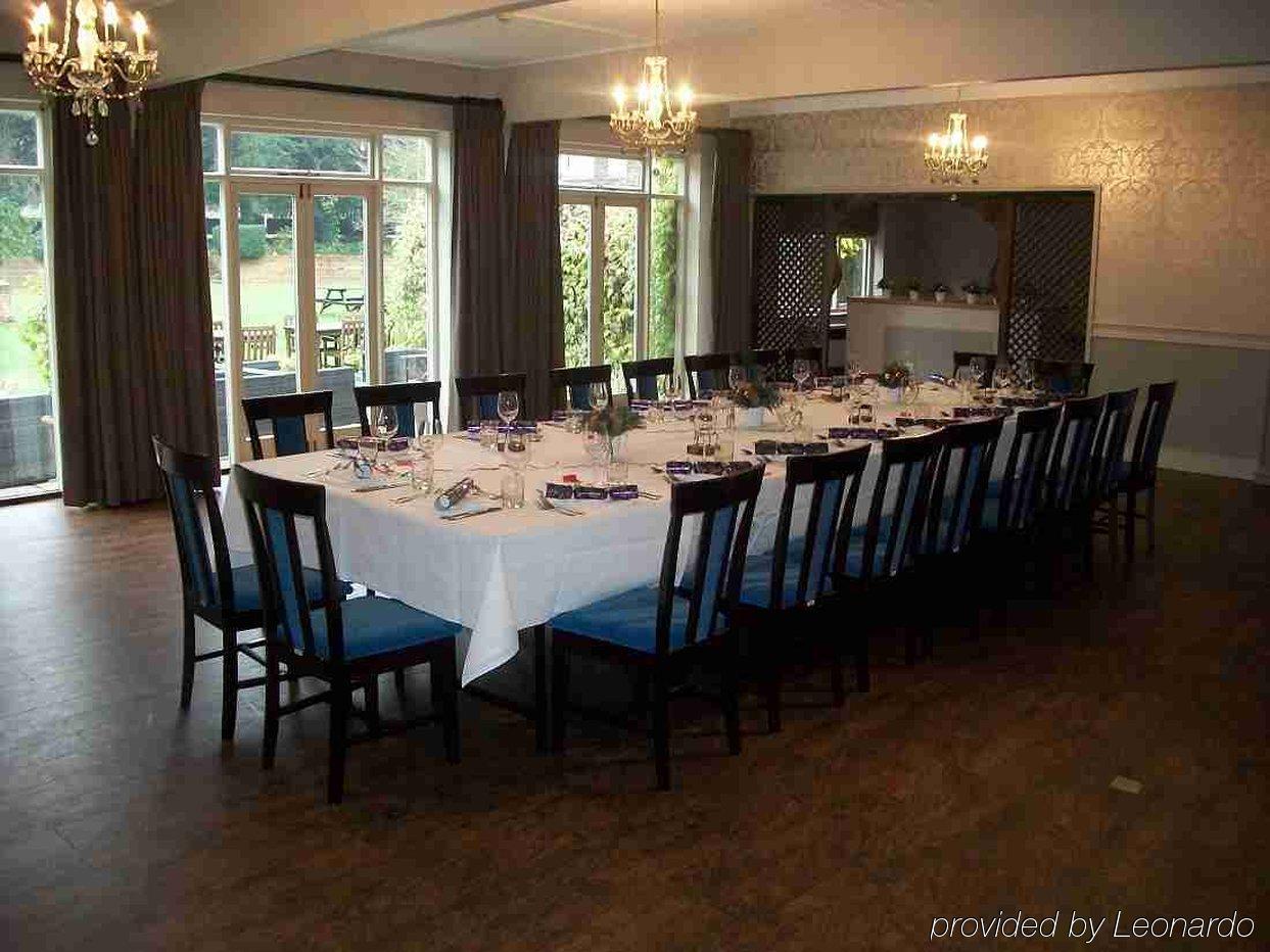 Elephant Hotel Pangbourne Eksteriør billede