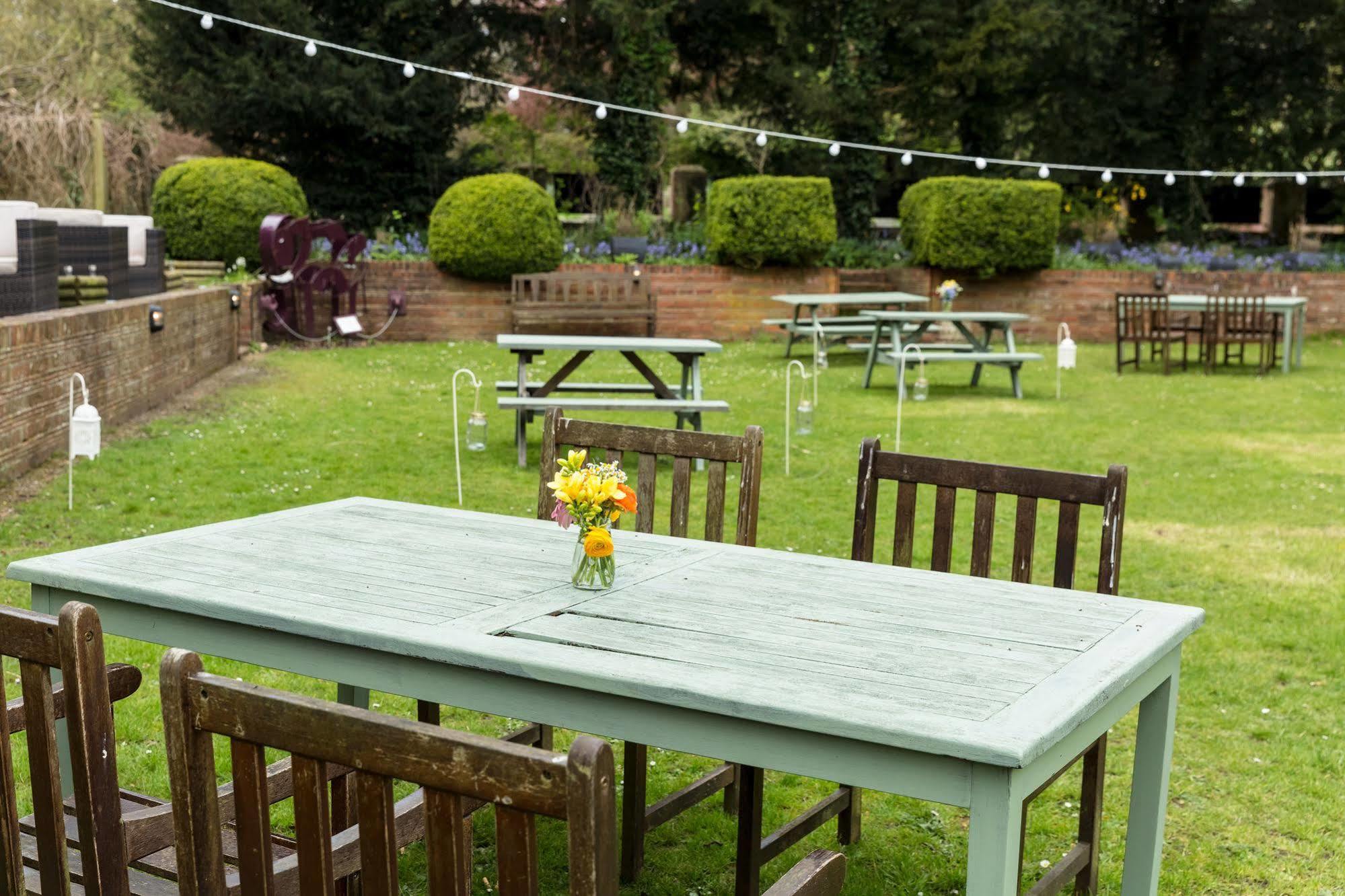 Elephant Hotel Pangbourne Eksteriør billede